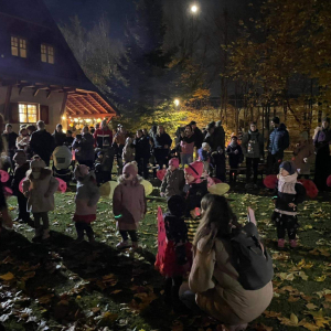 Uspávání broučků s lampiónovým průvodem